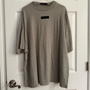 Men's Gray T-Shirt